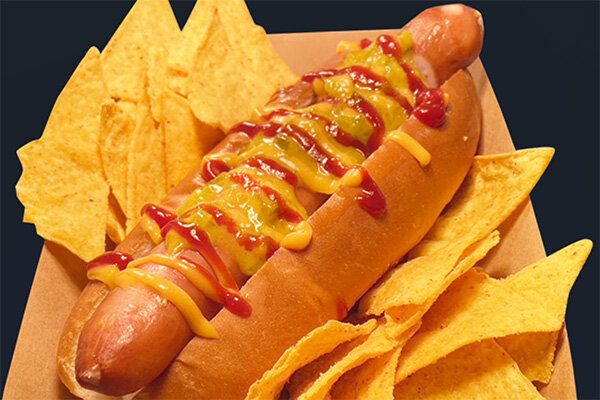 極太ソーセージのホットドック