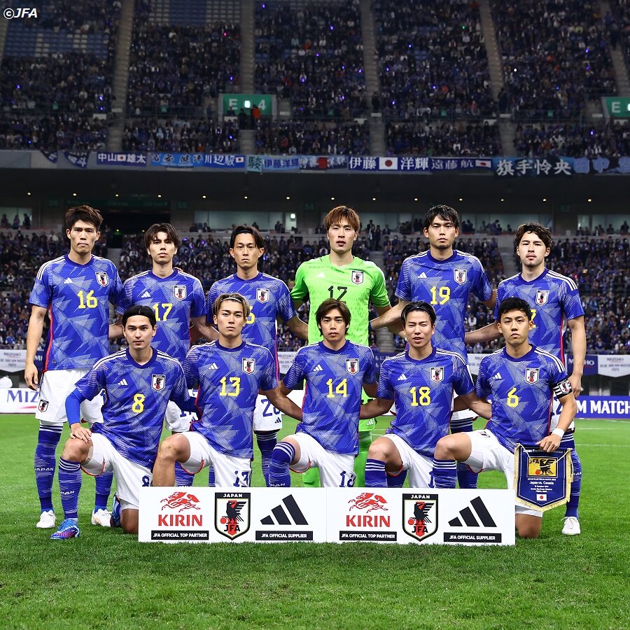 サッカーW杯 フランス大会 公式プログラム 現地版 - 趣味/スポーツ